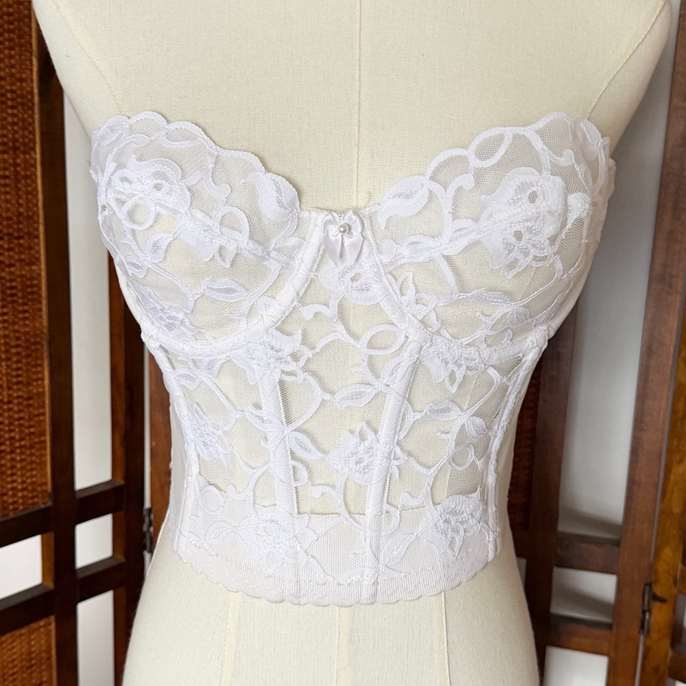 Victorias Secret corset bustier white lace underwire boned 36 B 36B 80s gold tag